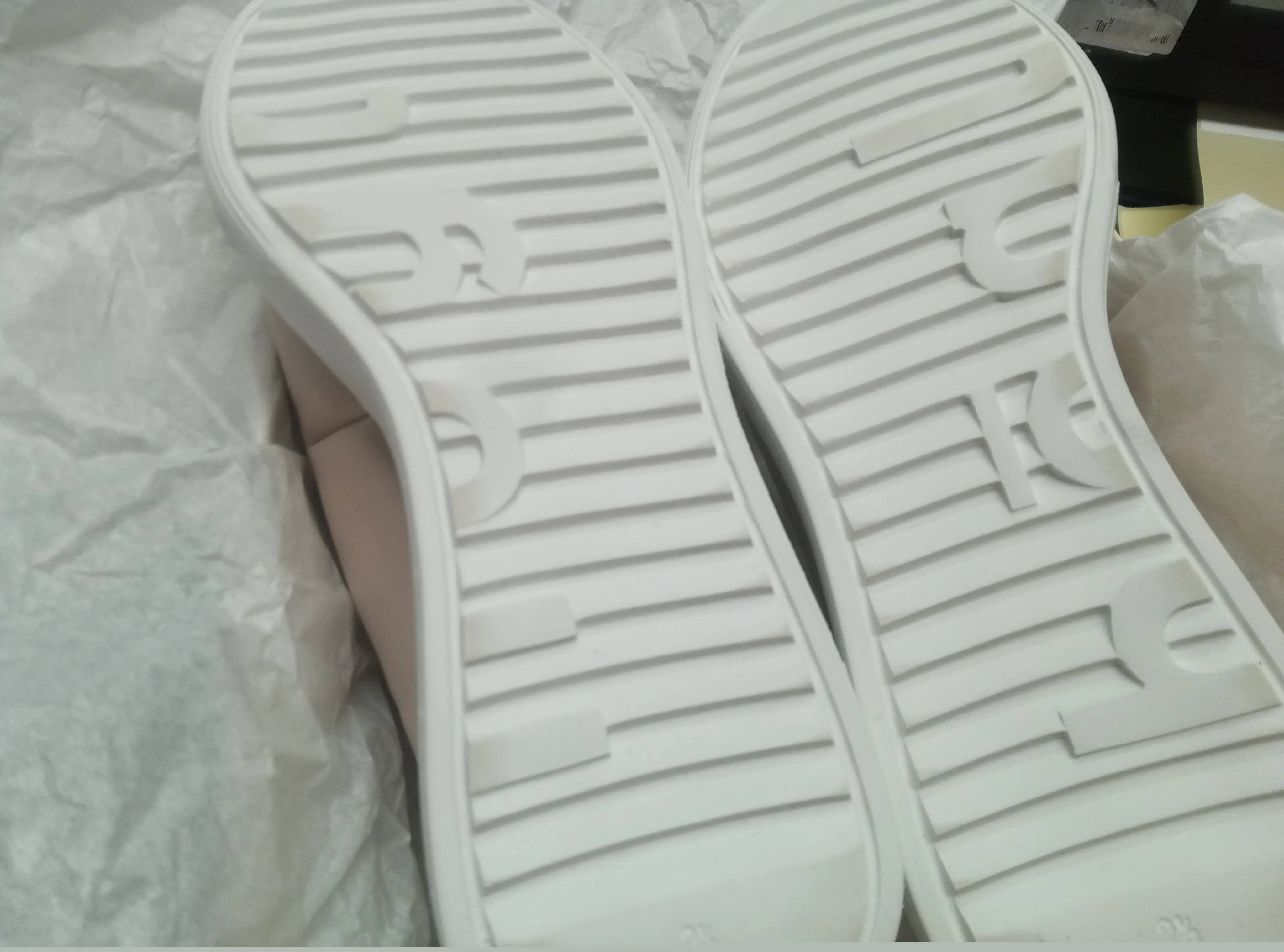 Кроссовки WALLACE артикул 41039408500_N